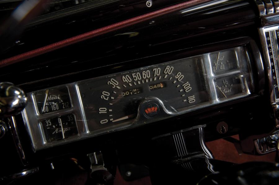  Chrysler Town & Country Sedan 1947 года  (фото 6 из 61)